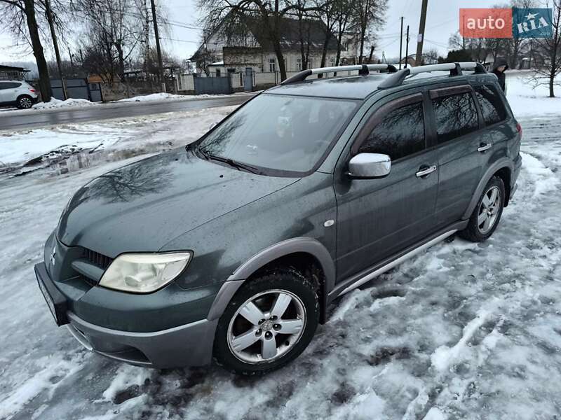 Внедорожник / Кроссовер Mitsubishi Outlander 2006 в Валках