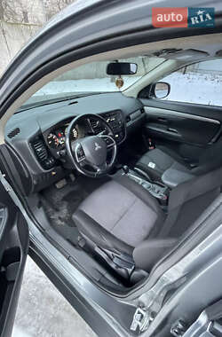 Внедорожник / Кроссовер Mitsubishi Outlander 2014 в Виннице