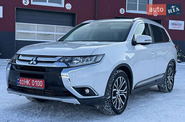 Позашляховик / Кросовер Mitsubishi Outlander 2018 в Дубні