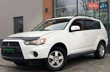 Позашляховик / Кросовер Mitsubishi Outlander 2011 в Києві