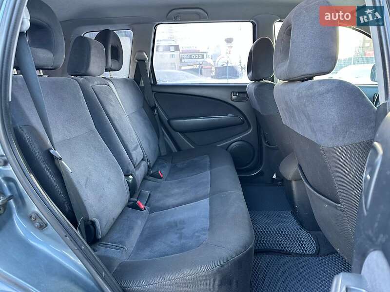 Внедорожник / Кроссовер Mitsubishi Outlander 2003 в Киеве