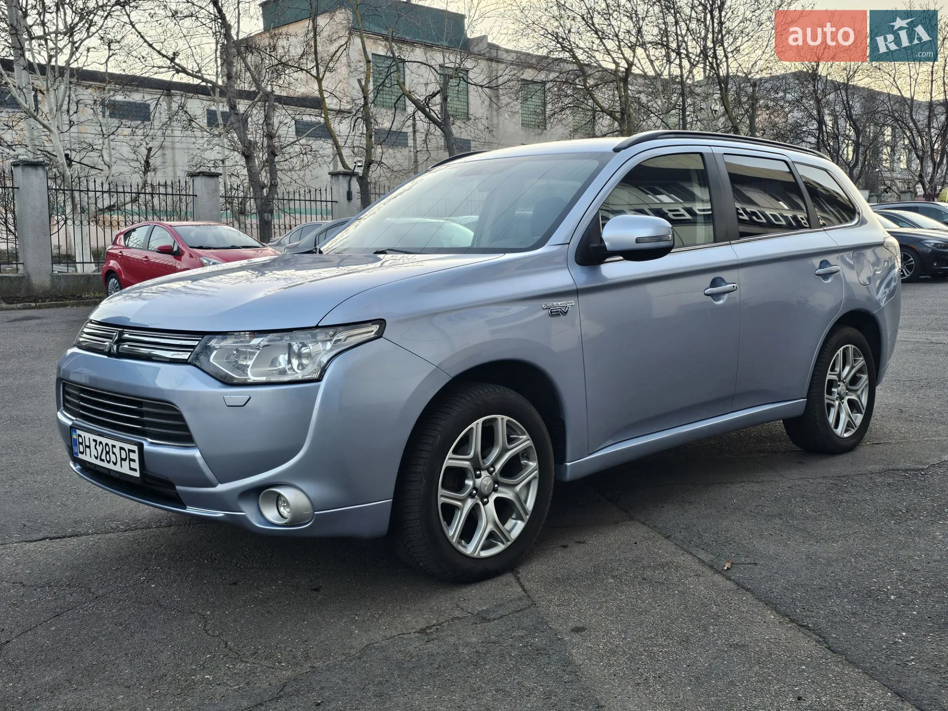 2014 Mitsubishi Outlander - мініатюра 3