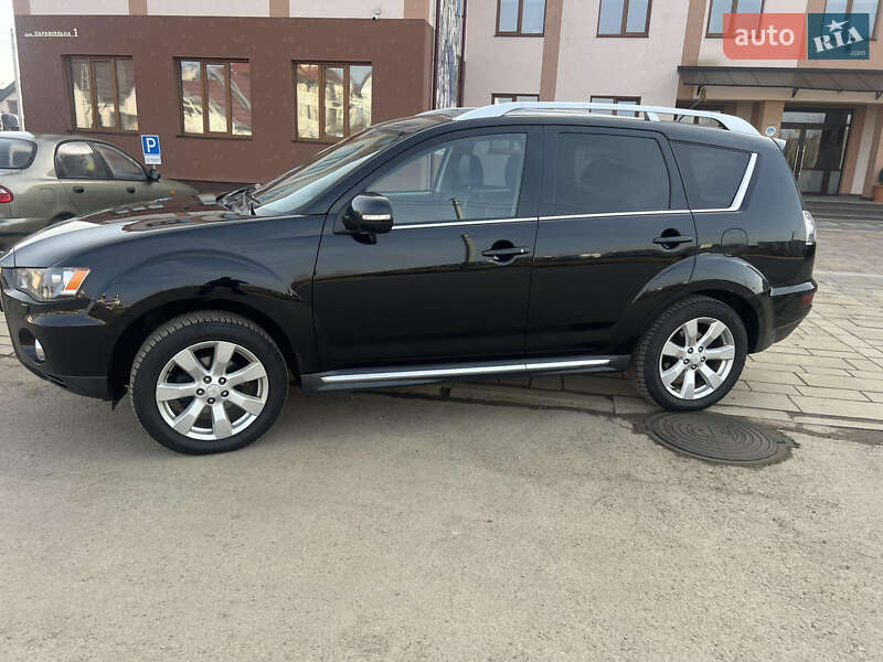 Внедорожник / Кроссовер Mitsubishi Outlander 2010 в Ивано-Франковске фото 4 Внедорожник / Кроссовер Mitsubishi Outlander 2010 в Ивано-Франковске
