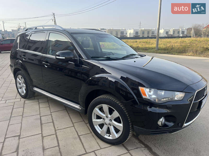 Внедорожник / Кроссовер Mitsubishi Outlander 2010 в Ивано-Франковске фото 11 Внедорожник / Кроссовер Mitsubishi Outlander 2010 в Ивано-Франковске