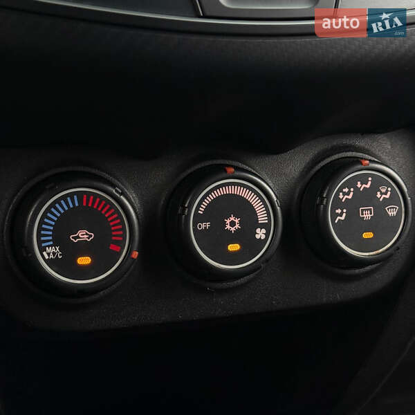 Внедорожник / Кроссовер Mitsubishi Outlander 2015 в Днепре