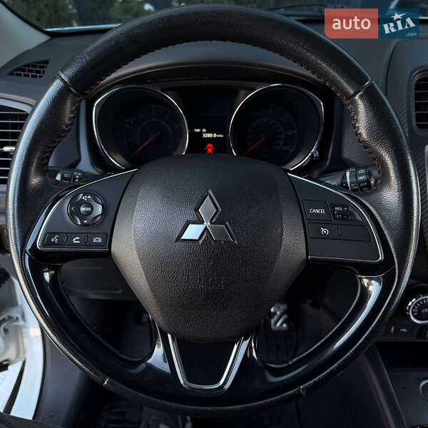 Внедорожник / Кроссовер Mitsubishi Outlander 2018 в Днепре