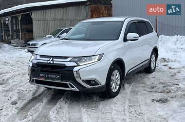 Внедорожник / Кроссовер Mitsubishi Outlander 2019 в Тернополе
