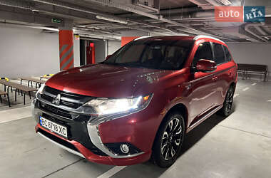Внедорожник / Кроссовер Mitsubishi Outlander 2018 в Львове