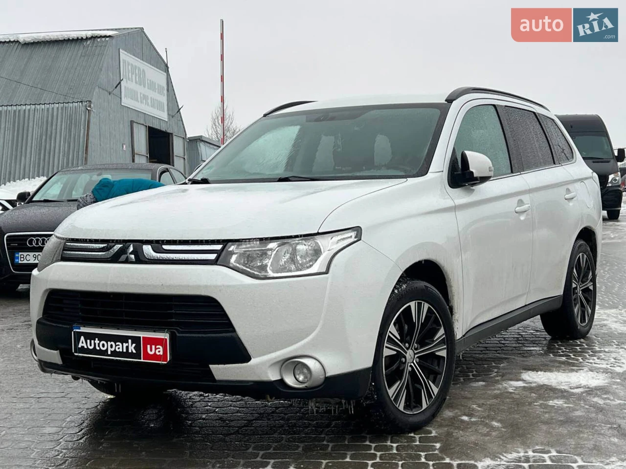 2011 Mitsubishi Outlander - мініатюра 24