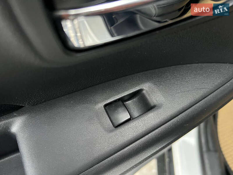 Внедорожник / Кроссовер Mitsubishi Outlander 2012 в Львове фото 34 Внедорожник / Кроссовер Mitsubishi Outlander 2012 в Львове