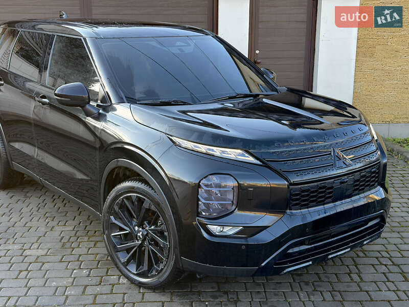 Mitsubishi Outlander 2022