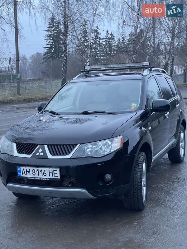 Внедорожник / Кроссовер Mitsubishi Outlander 2007 в Житомире