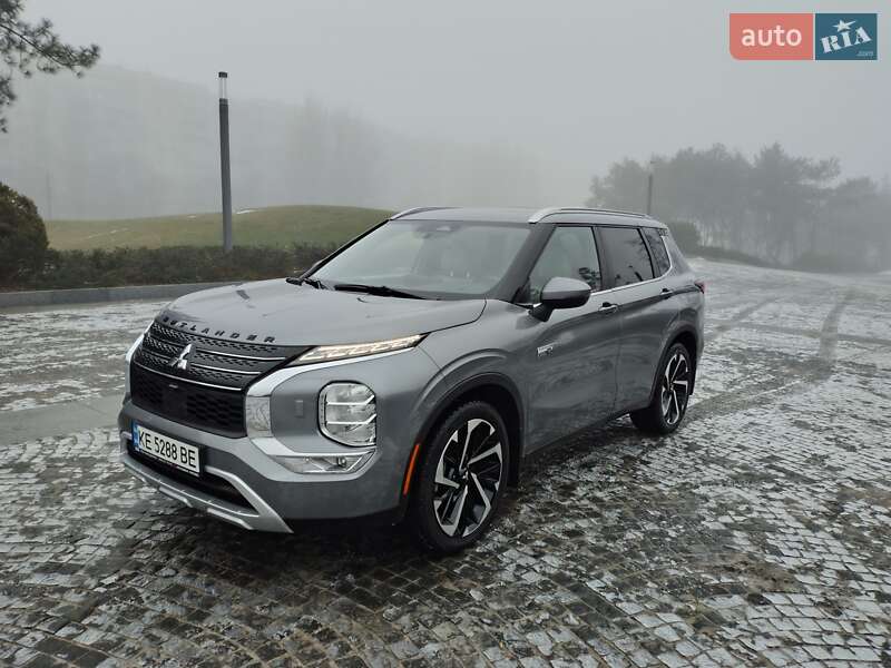 Внедорожник / Кроссовер Mitsubishi Outlander 2023 в Днепре
