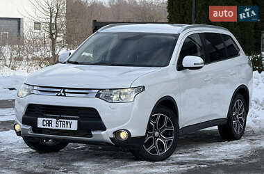 Позашляховик / Кросовер Mitsubishi Outlander 2014 в Стрию
