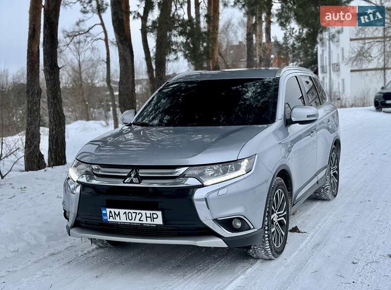 Mitsubishi Outlander 2015