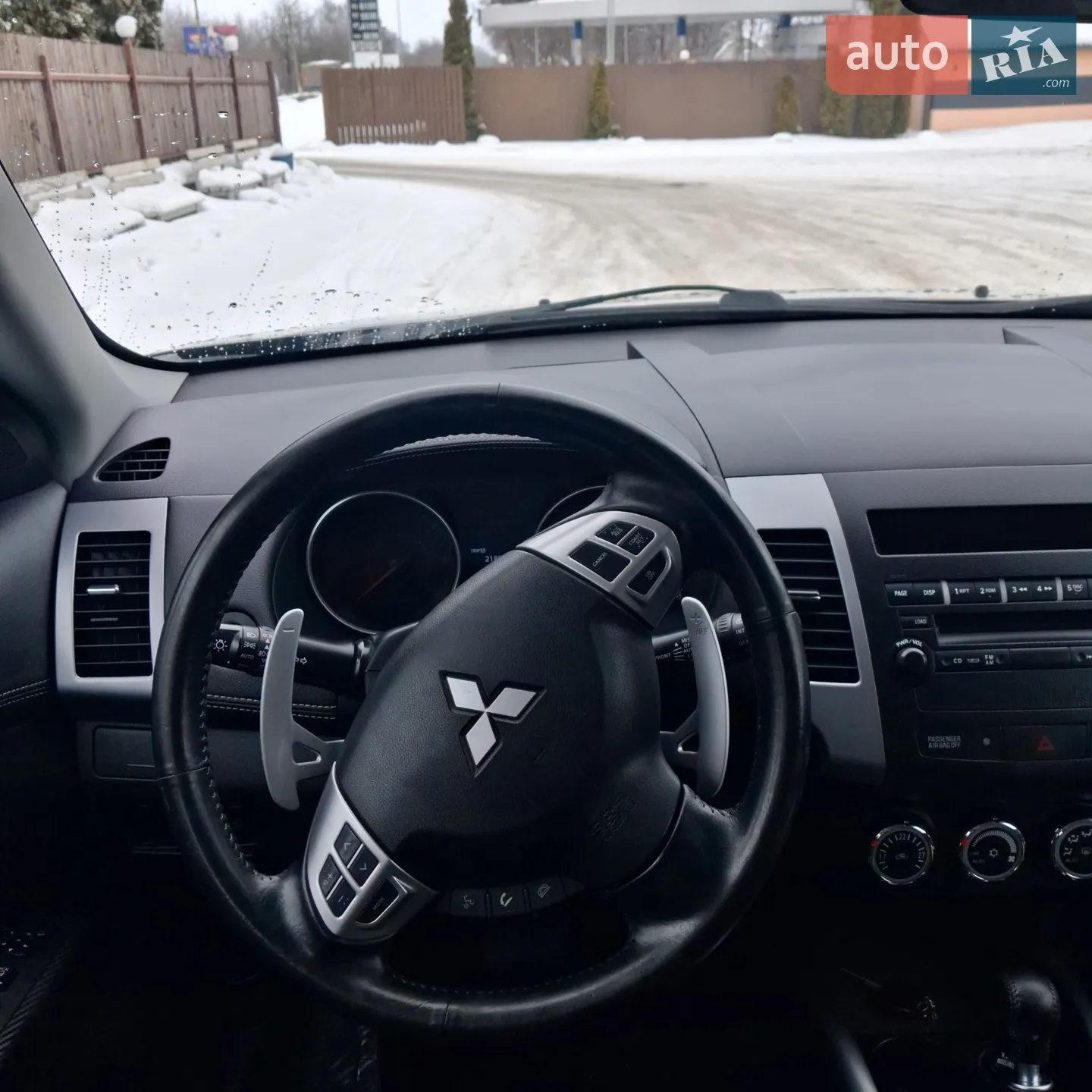 2011 Mitsubishi Outlander - мініатюра 14