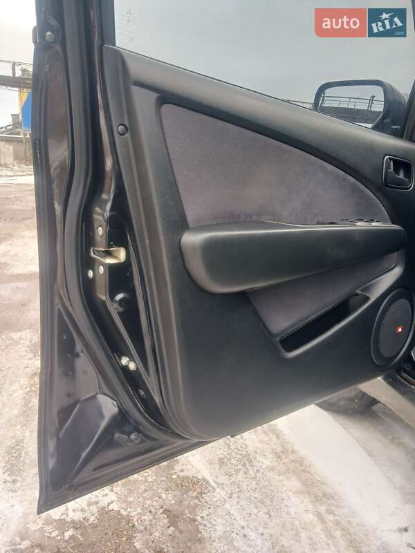 Внедорожник / Кроссовер Mitsubishi Outlander 2007 в Одессе фото 12 Внедорожник / Кроссовер Mitsubishi Outlander 2007 в Одессе