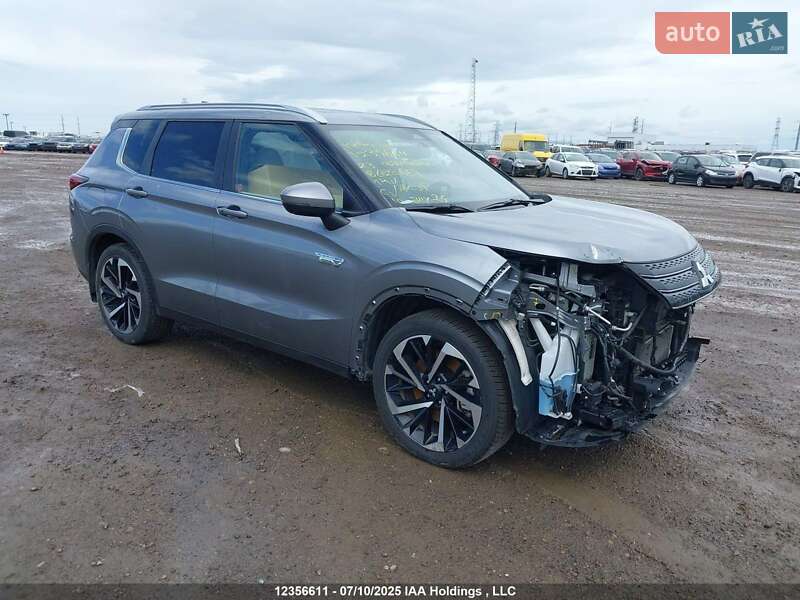 Внедорожник / Кроссовер Mitsubishi Outlander 2023 в Днепре