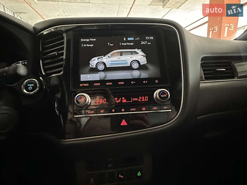 Внедорожник / Кроссовер Mitsubishi Outlander 2021 в Львове