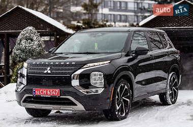 Позашляховик / Кросовер Mitsubishi Outlander 2021 в Львові