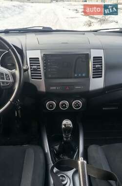 Внедорожник / Кроссовер Mitsubishi Outlander 2007 в Коломые