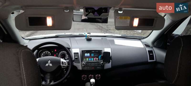 Внедорожник / Кроссовер Mitsubishi Outlander 2010 в Богуславе фото 22 Внедорожник / Кроссовер Mitsubishi Outlander 2010 в Богуславе