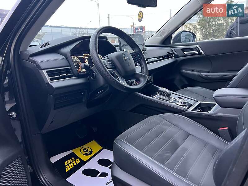Внедорожник / Кроссовер Mitsubishi Outlander 2023 в Ивано-Франковске фото 9 Внедорожник / Кроссовер Mitsubishi Outlander 2023 в Ивано-Франковске