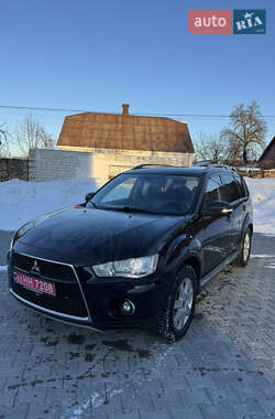 Позашляховик / Кросовер Mitsubishi Outlander 2010 в Дубні