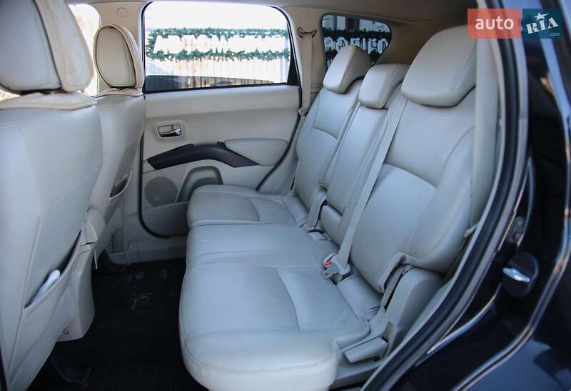 Позашляховик / Кросовер Mitsubishi Outlander 2008 в Харкові