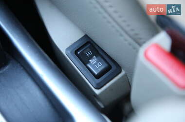 Позашляховик / Кросовер Mitsubishi Outlander 2008 в Харкові