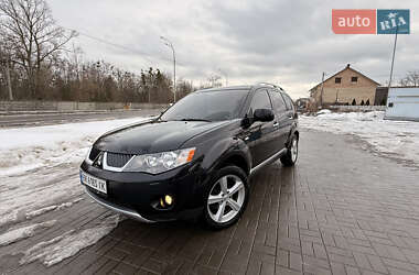 Позашляховик / Кросовер Mitsubishi Outlander 2008 в Києві