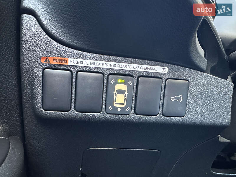 Внедорожник / Кроссовер Mitsubishi Outlander 2018 в Киеве