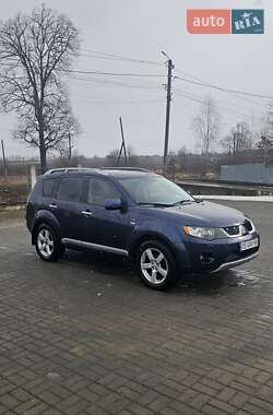 Позашляховик / Кросовер Mitsubishi Outlander 2008 в Чернівцях