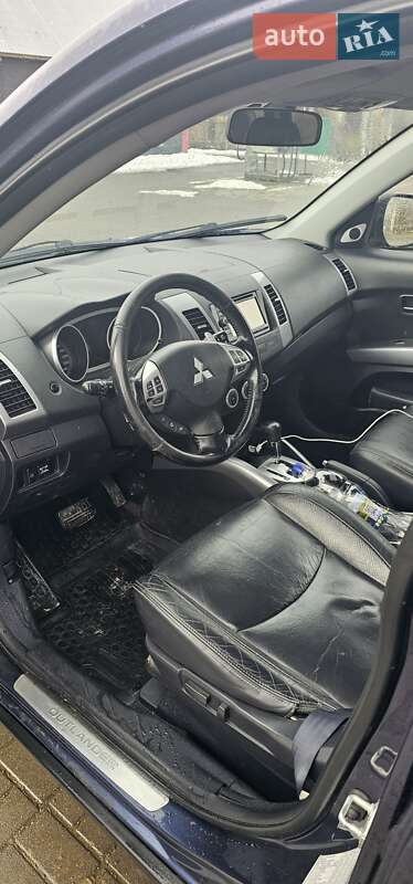 Внедорожник / Кроссовер Mitsubishi Outlander 2008 в Черновцах фото 9 Внедорожник / Кроссовер Mitsubishi Outlander 2008 в Черновцах