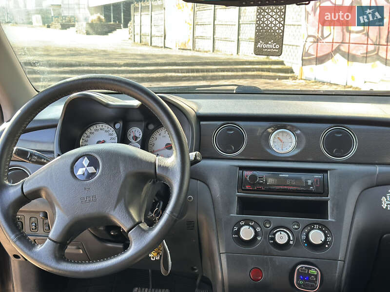 Внедорожник / Кроссовер Mitsubishi Outlander 2007 в Николаеве