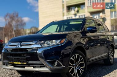 Внедорожник / Кроссовер Mitsubishi Outlander 2016 в Дрогобыче
