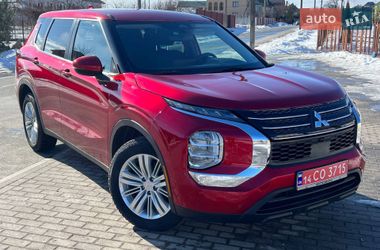 Позашляховик / Кросовер Mitsubishi Outlander 2022 в Львові