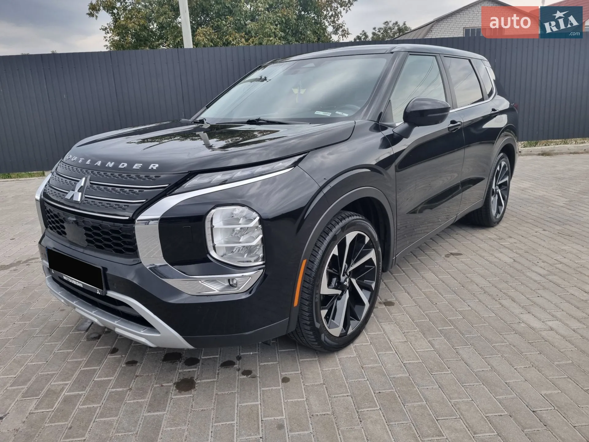 2022 Mitsubishi Outlander - мініатюра 3