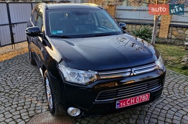 Внедорожник / Кроссовер Mitsubishi Outlander 2013 в Калуше