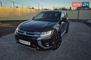 Внедорожник / Кроссовер Mitsubishi Outlander 2018 в Бердичеве