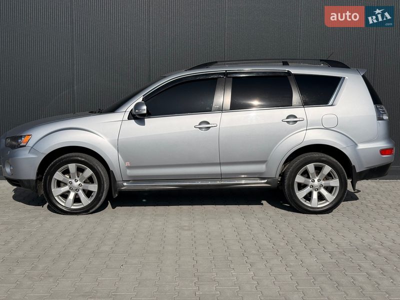 Внедорожник / Кроссовер Mitsubishi Outlander 2011 в Львове