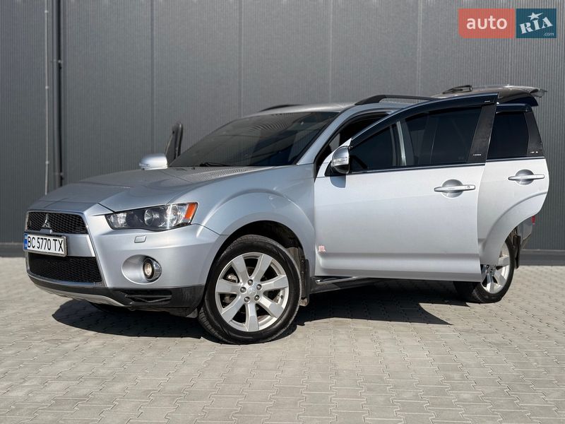 Внедорожник / Кроссовер Mitsubishi Outlander 2011 в Львове