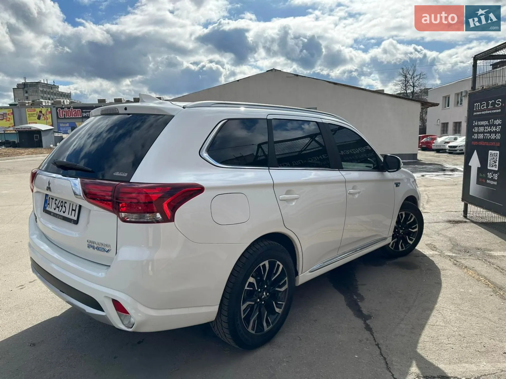 2017 Mitsubishi Outlander - мініатюра 15