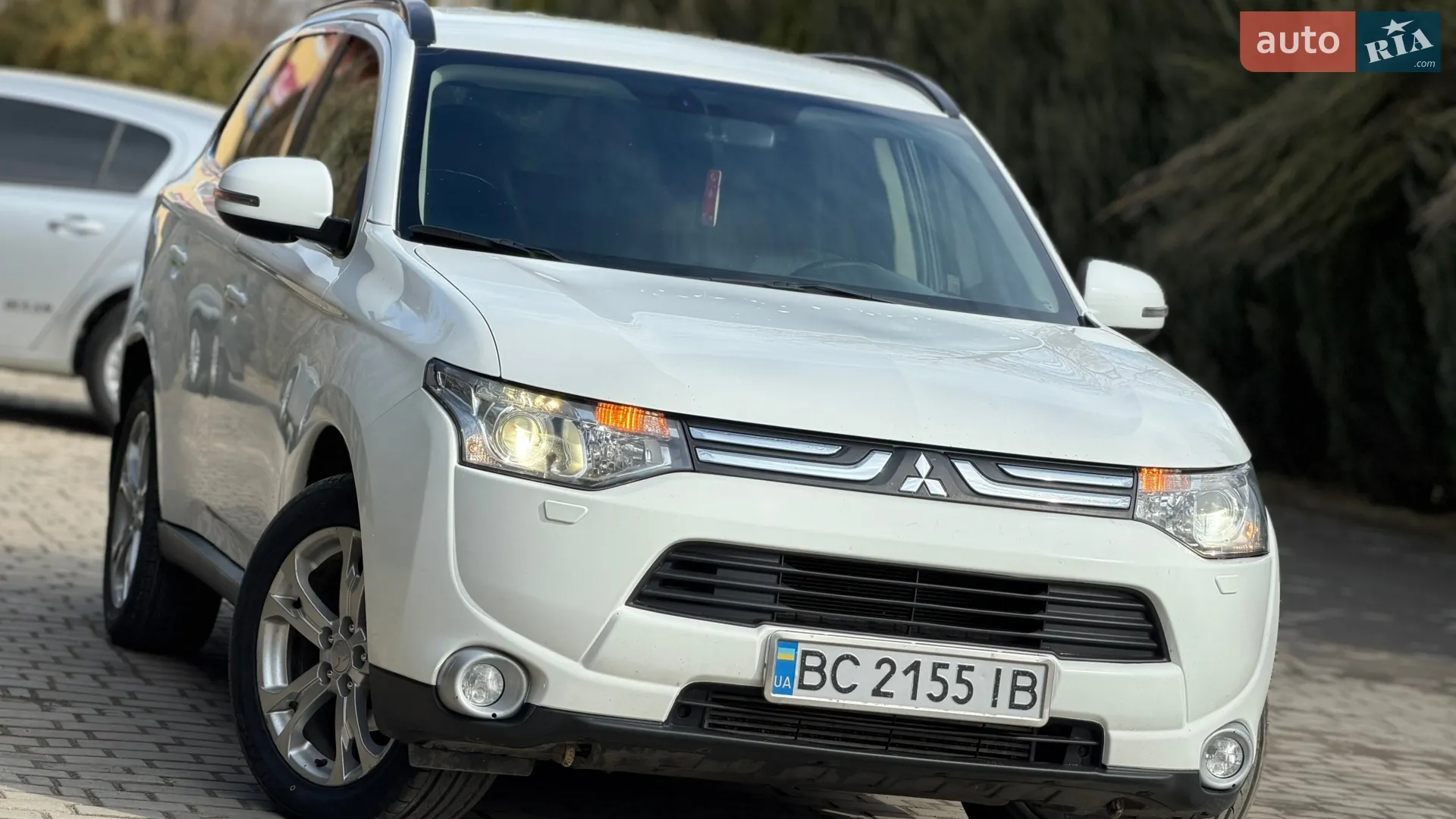 Mitsubishi Outlander 2013
