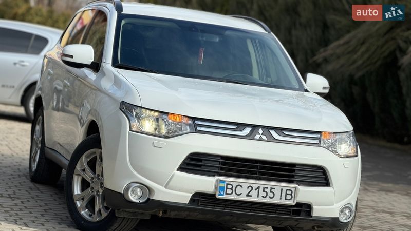 Mitsubishi Outlander 2013