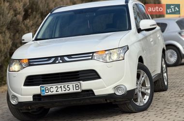 Внедорожник / Кроссовер Mitsubishi Outlander 2013 в Самборе