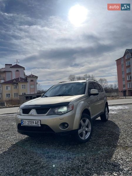 Внедорожник / Кроссовер Mitsubishi Outlander 2008 в Стрые