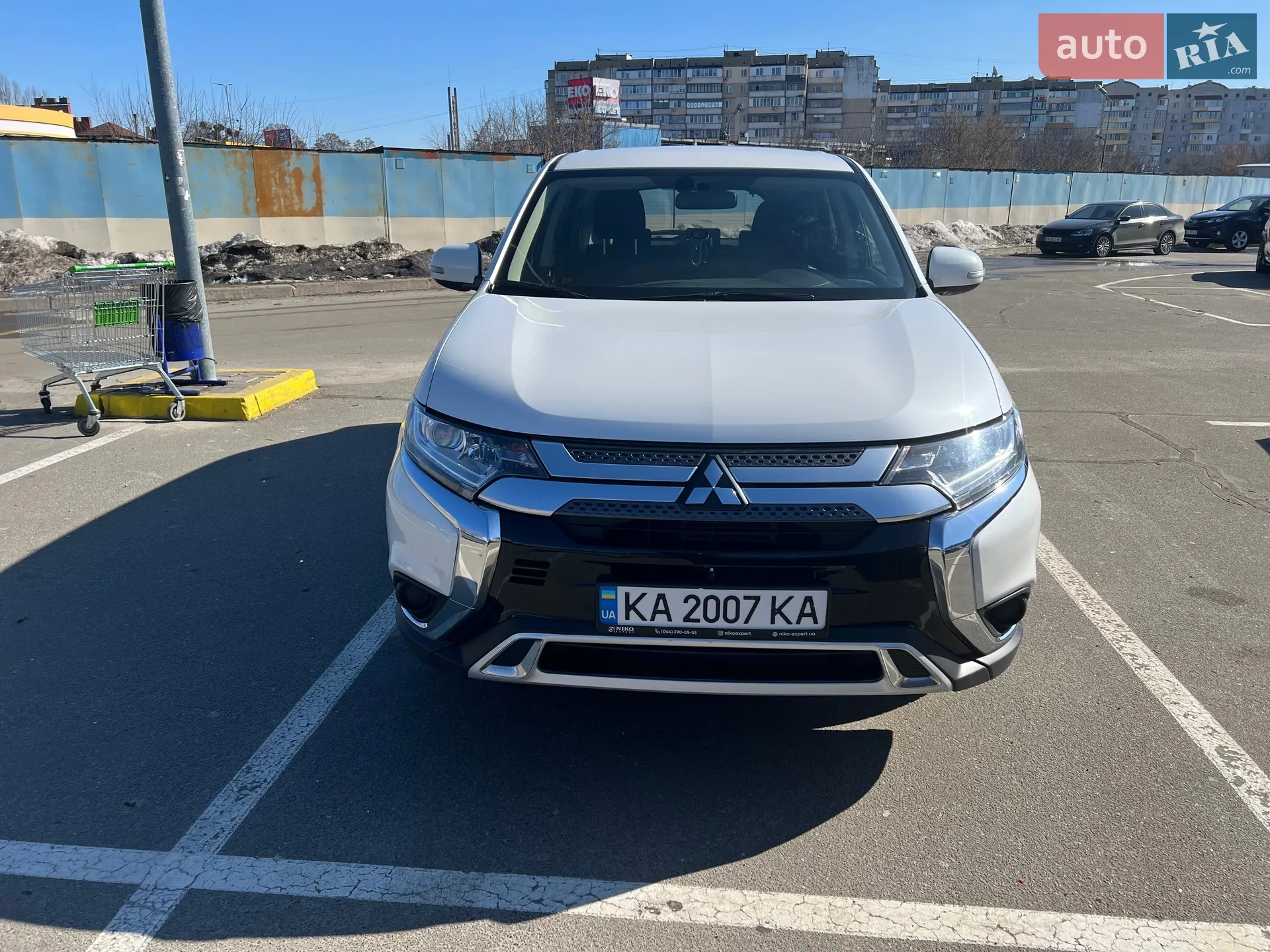 2020 Mitsubishi Outlander - мініатюра 3