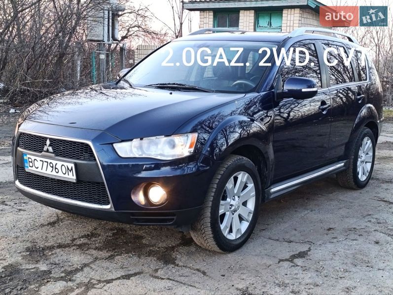 Внедорожник / Кроссовер Mitsubishi Outlander 2011 в Теофиполе