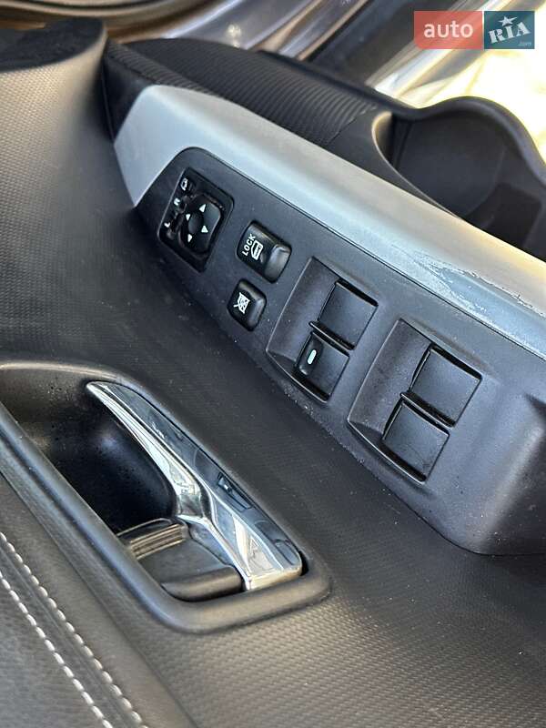 Внедорожник / Кроссовер Mitsubishi Outlander 2009 в Львове